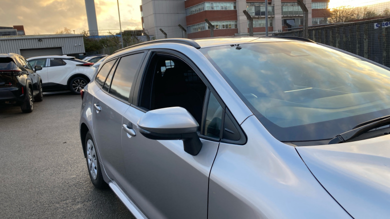 Toyota Corolla Petrol 1.8 VVT-i Hybrid Commercial Auto